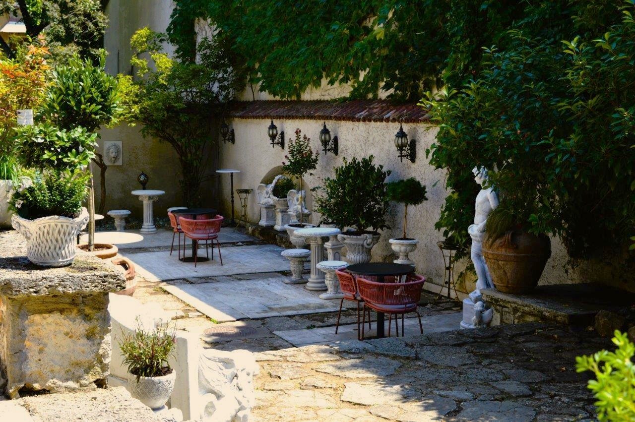 Petreceri corporate private și evenimente business la EkoGroup Vila